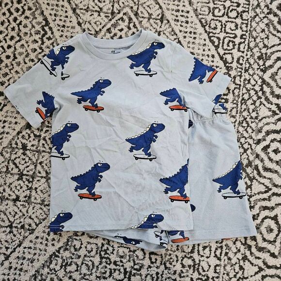 H&M Dinosaur Cotton Shorts Set Size 4-5Years - Picture 1 of 3